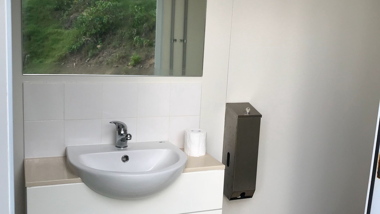 Photo of Bathroom in Maheno