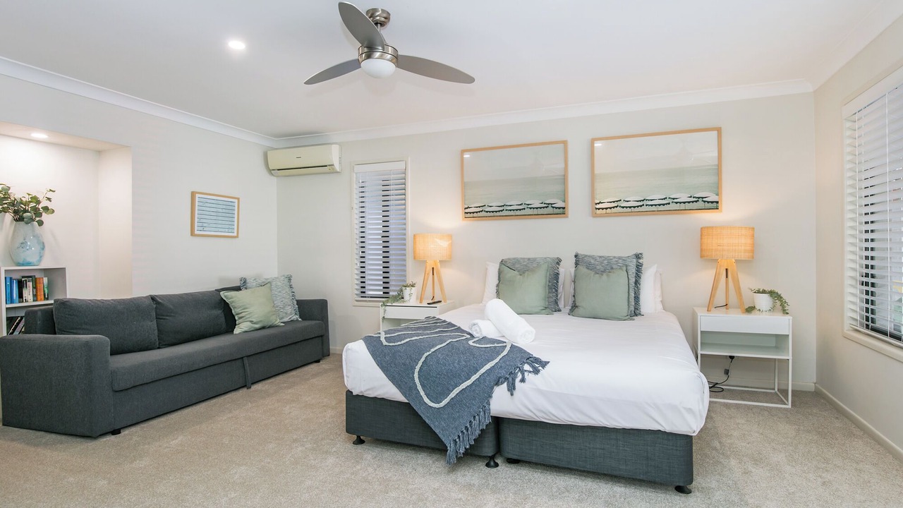 Photo of Bedroom in Broadbeach Waters