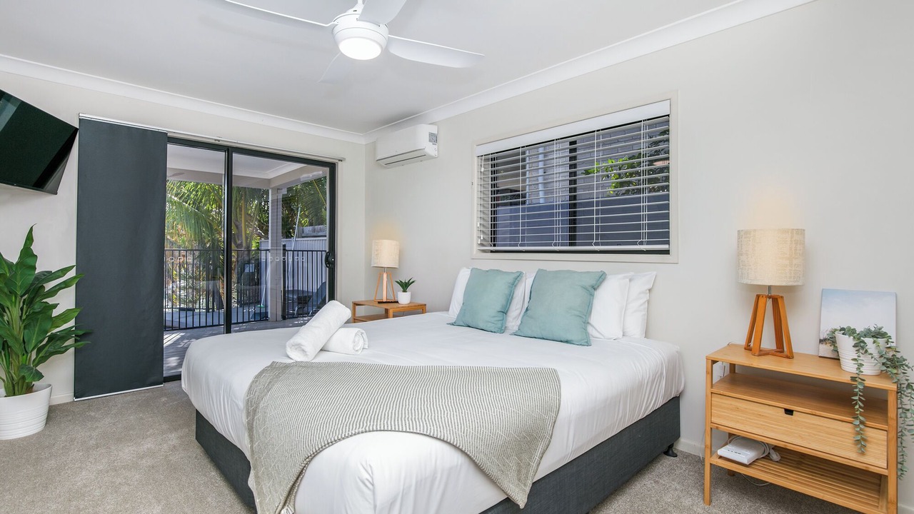 Photo of Bedroom in Broadbeach Waters