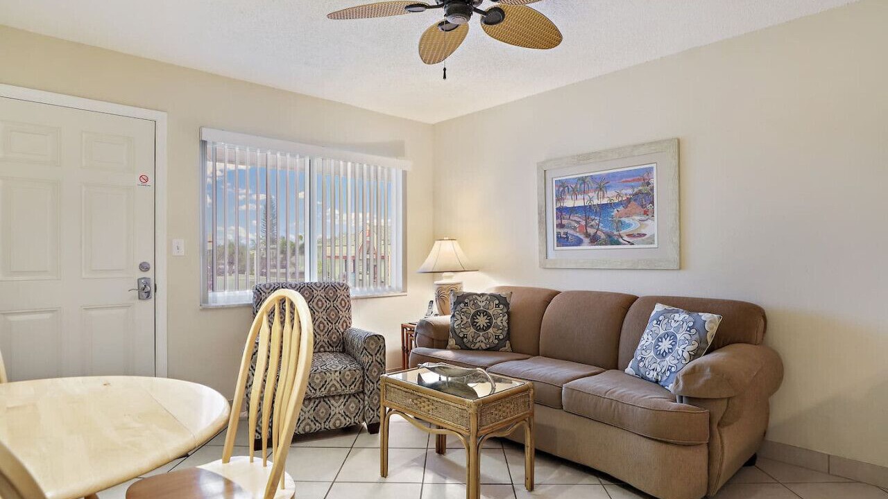 Photo of Livingroom in Madeira Beach