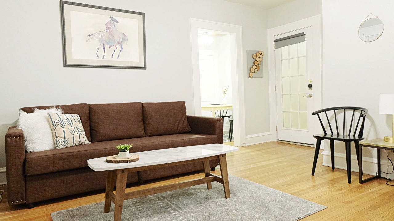 Photo of Livingroom in Lower Greenville