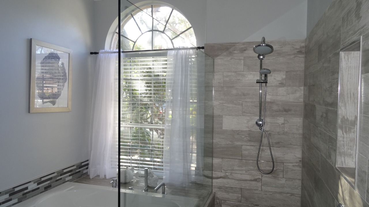 Photo of Bathroom in Palma Sola