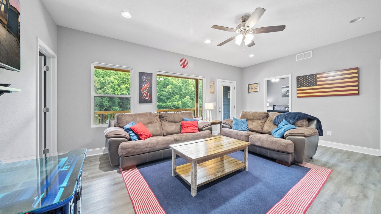 Photo of Livingroom in La Follette