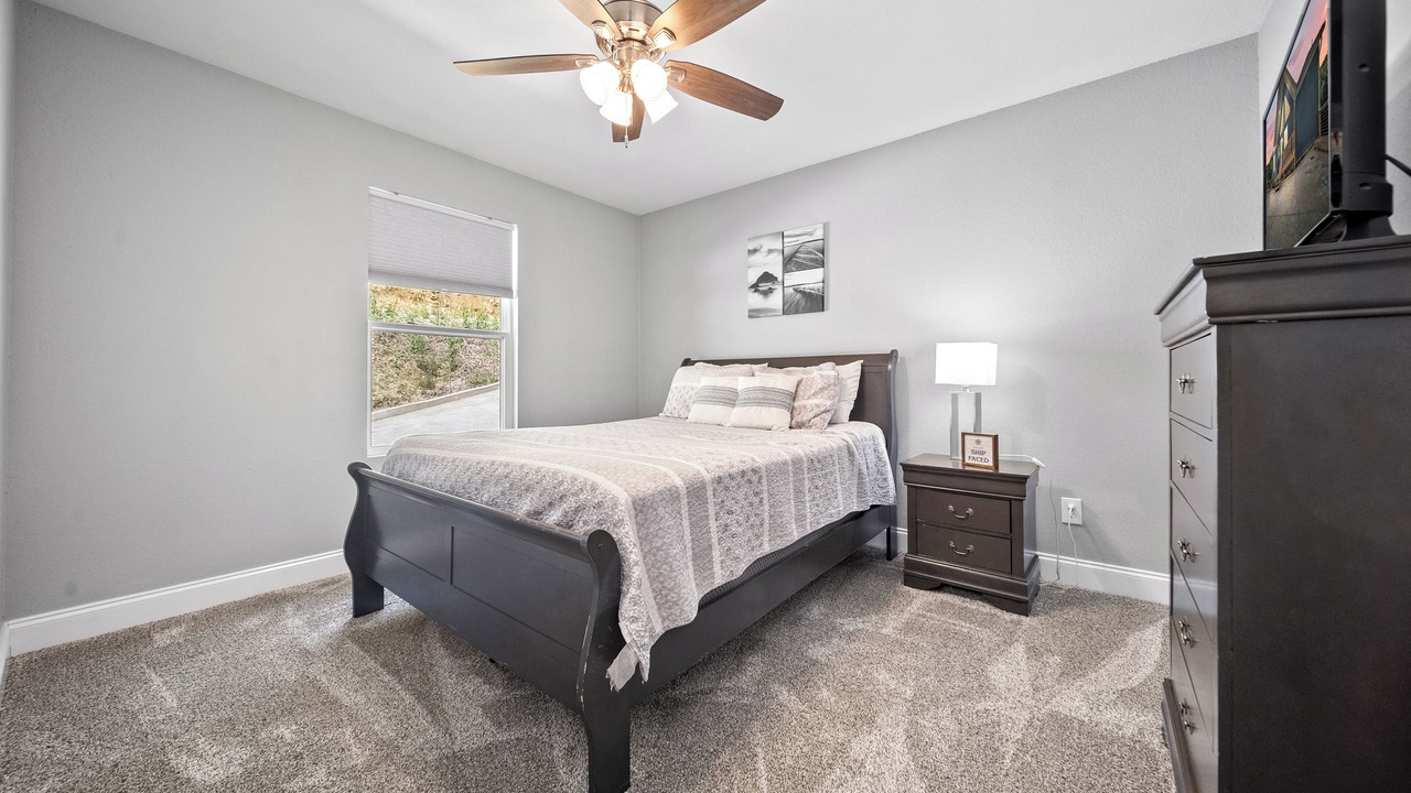 Photo of Bedroom in La Follette