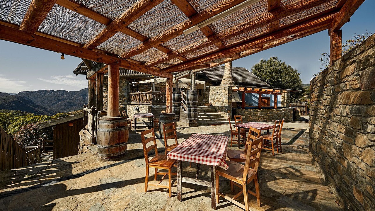 Photo of Outdoor in Buerba