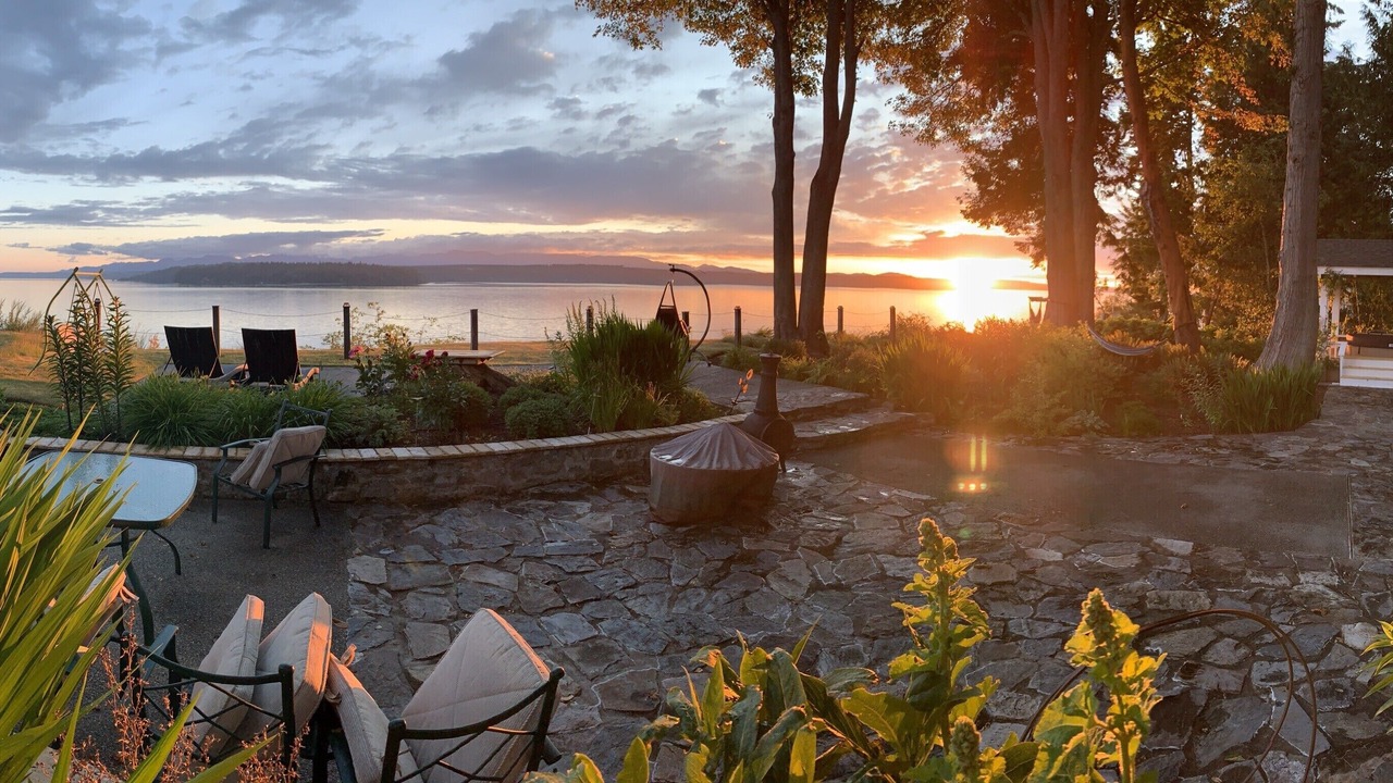 Photo of Patio Balcony in Hansville