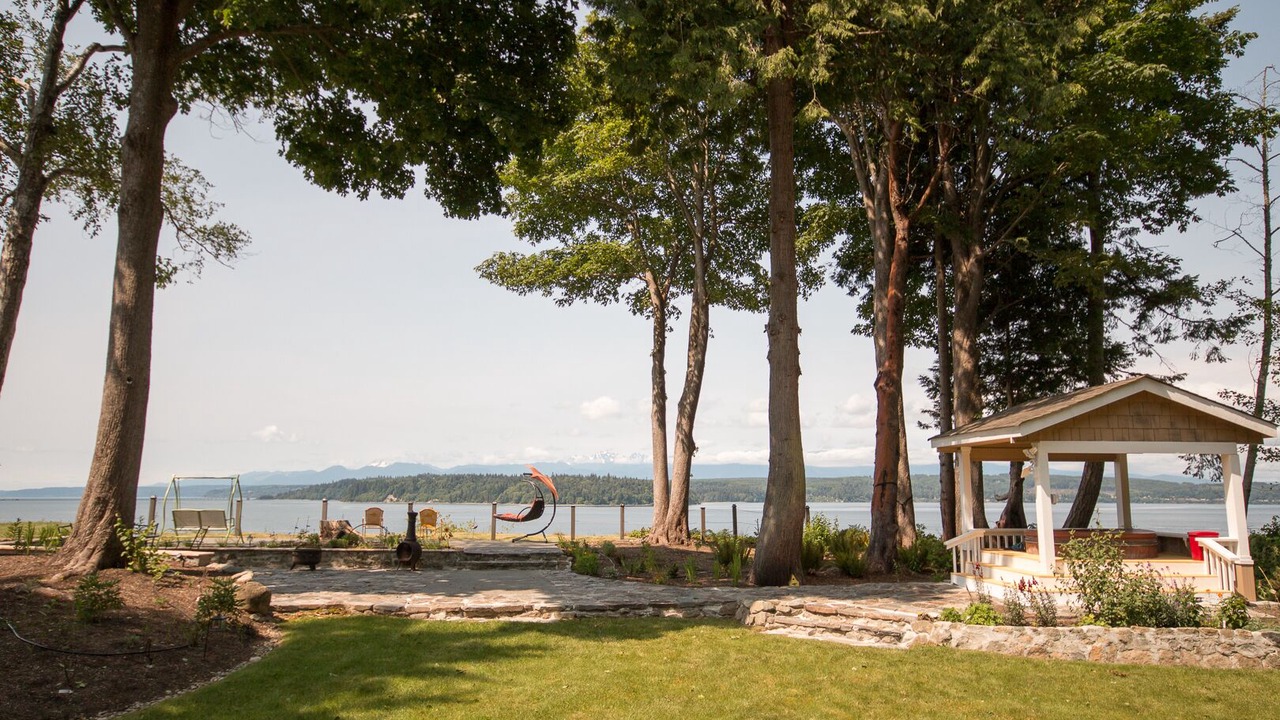 Photo of Others in Hansville