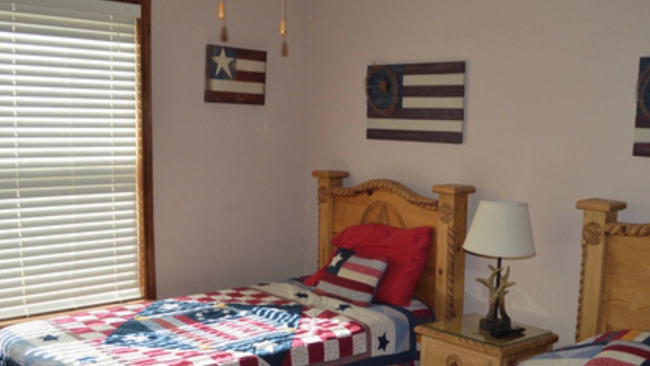 Photo of Bedroom in Ruidoso