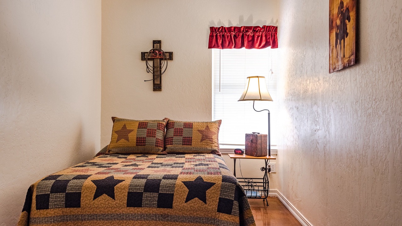 Photo of Bedroom in Huntsville