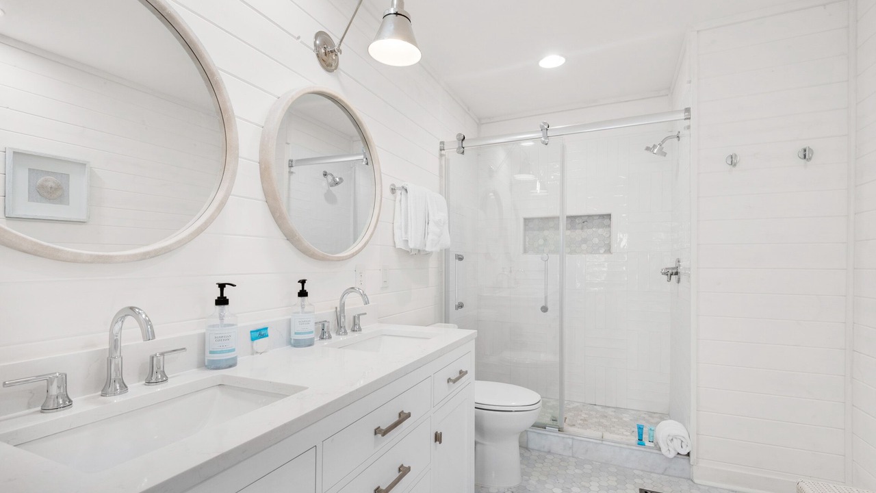 Photo of Bathroom in Inlet Beach