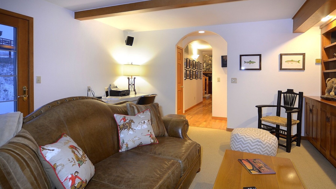 Photo of Livingroom in Mount Crested Butte