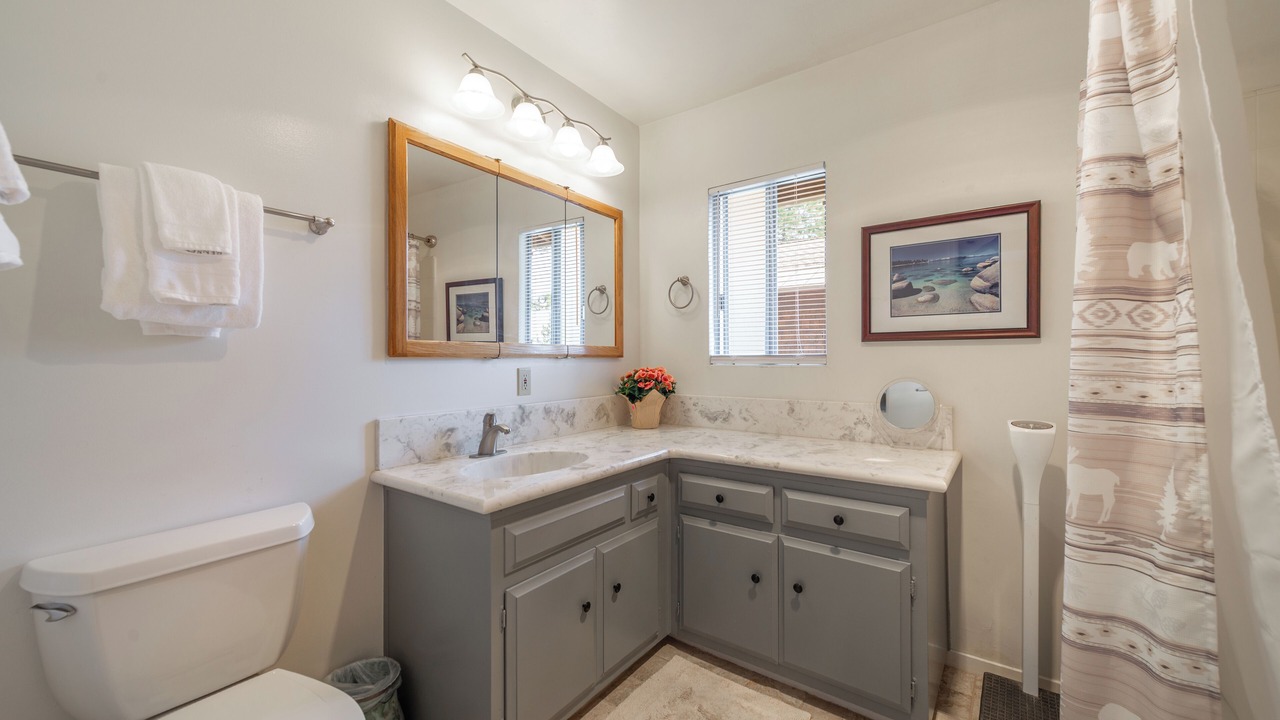 Photo of Bathroom in Lake Forest