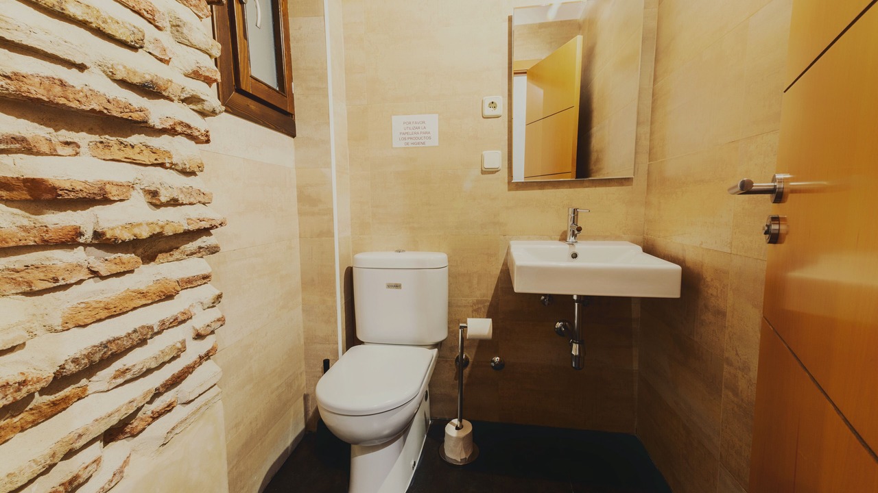 Photo of Bathroom in Toledo City Center