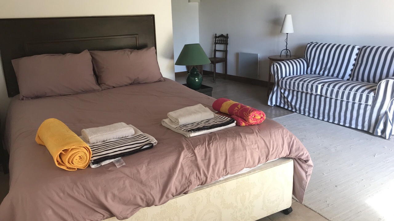 Photo of Bedroom in Duil-sur-le-Mignon