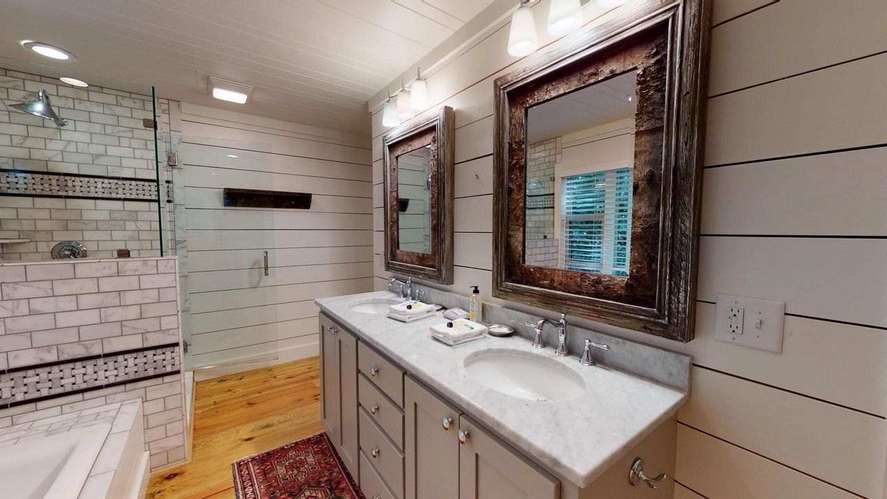Photo of Bathroom in Highlands