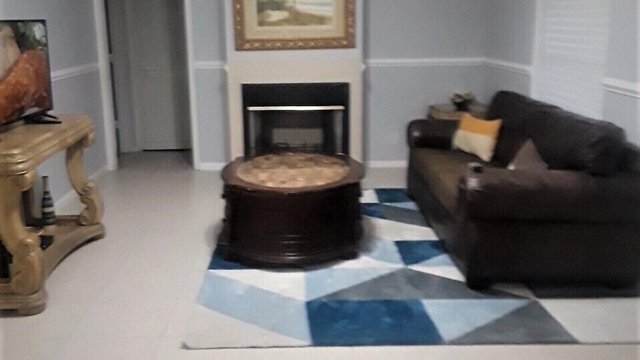 Photo of Livingroom in Hunt Club