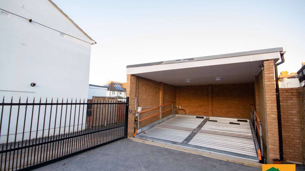 Photo of Outdoor in Yiewsley