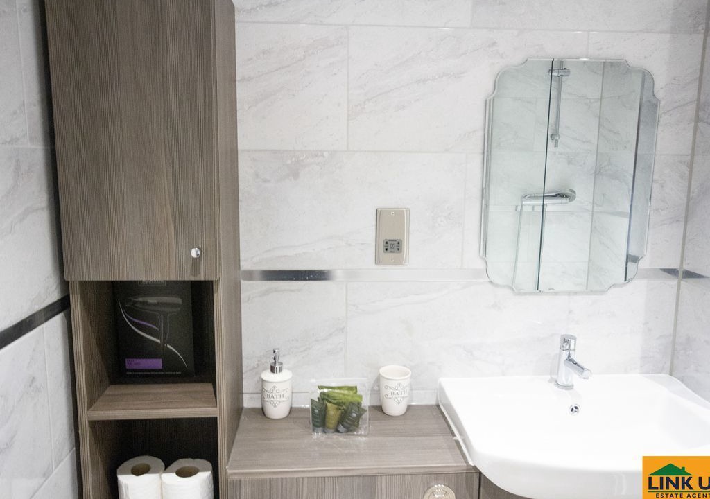 Photo of Bathroom in Yiewsley