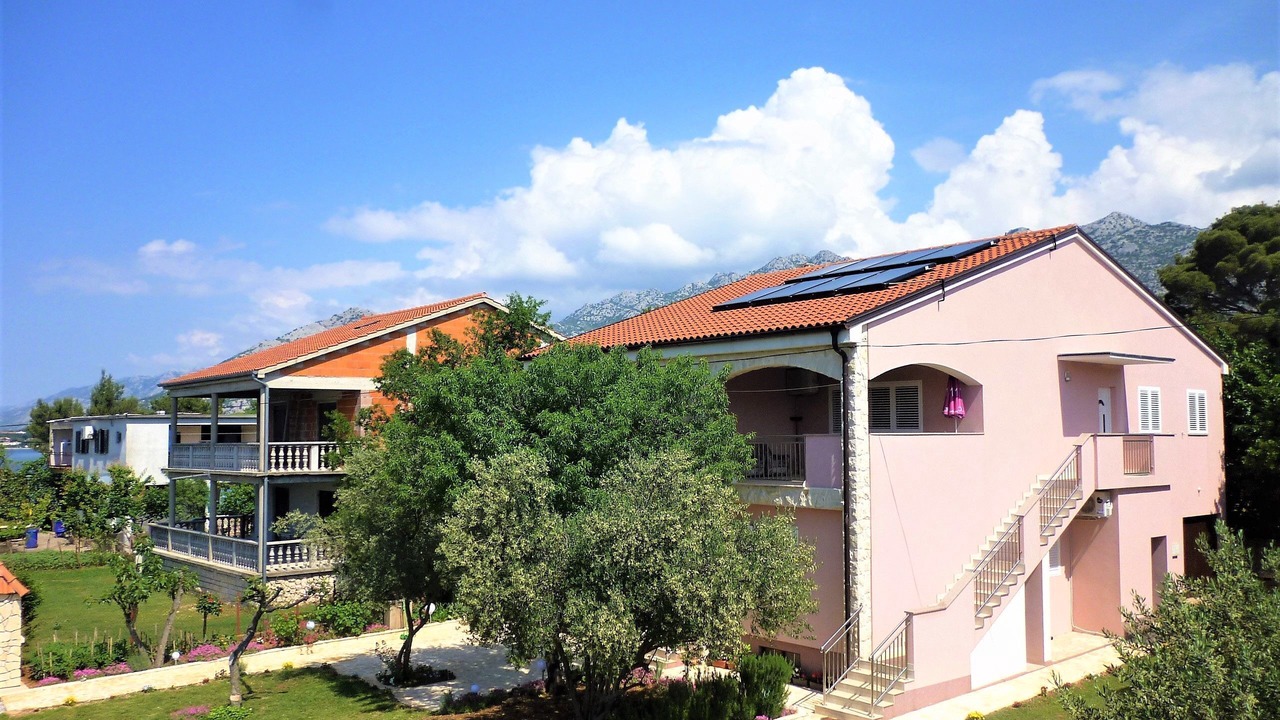Photo of Outdoor in Seline