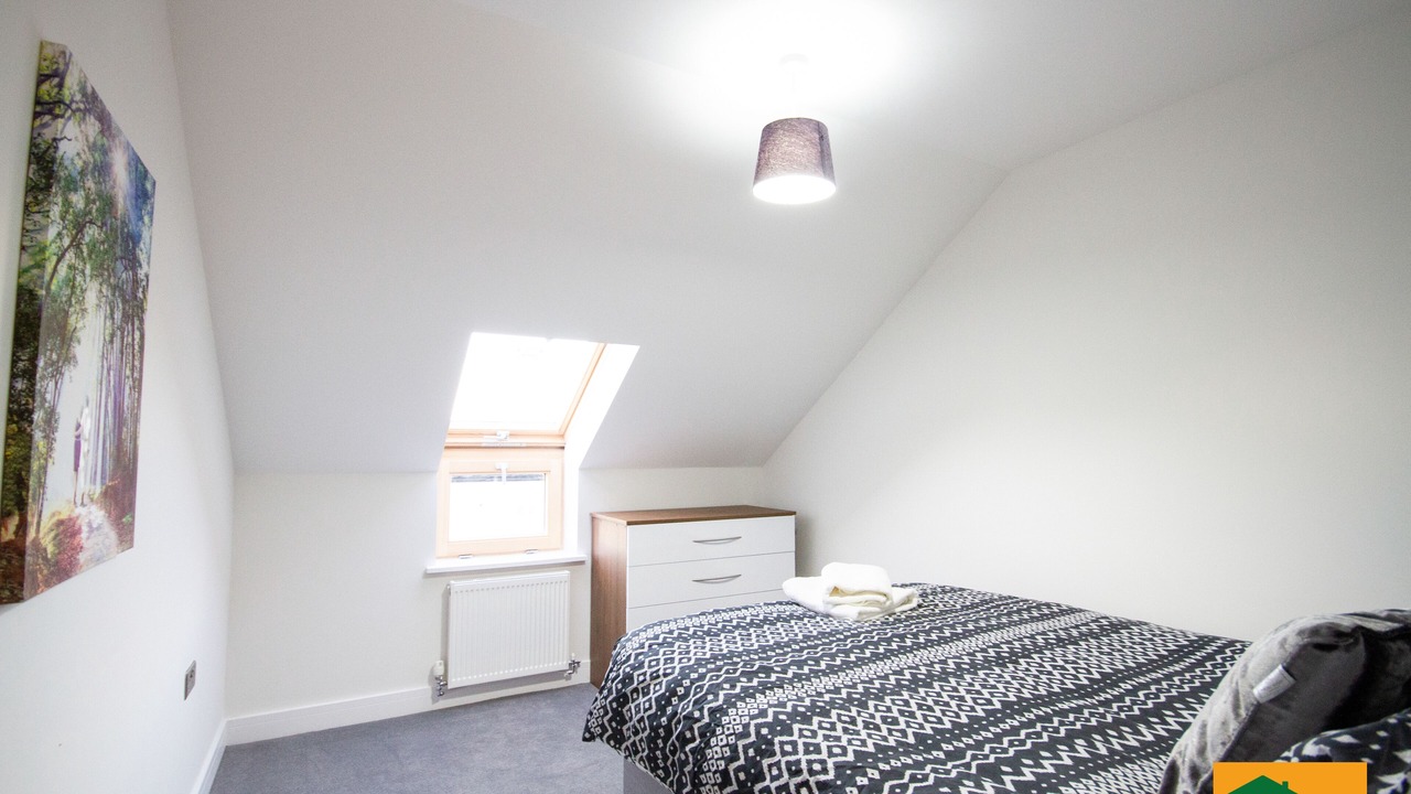 Photo of Bedroom in Yiewsley