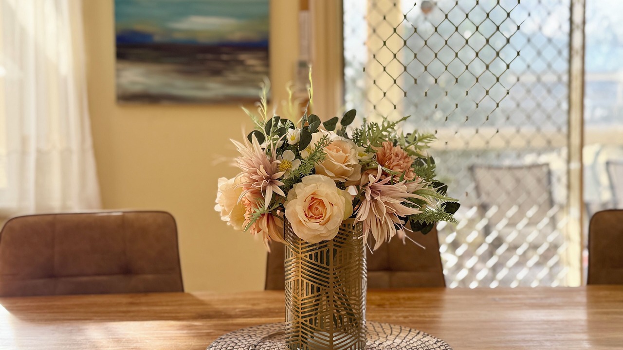 Photo of Others in Rosebud