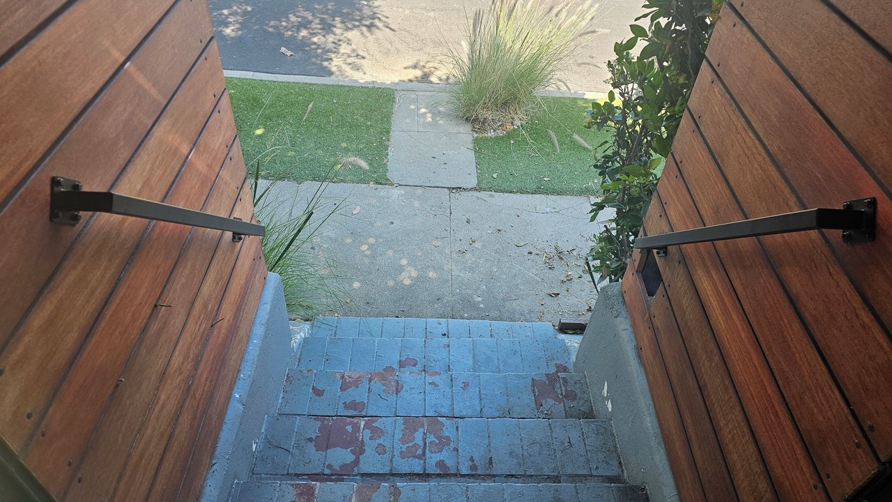 Photo of Others in Los Feliz
