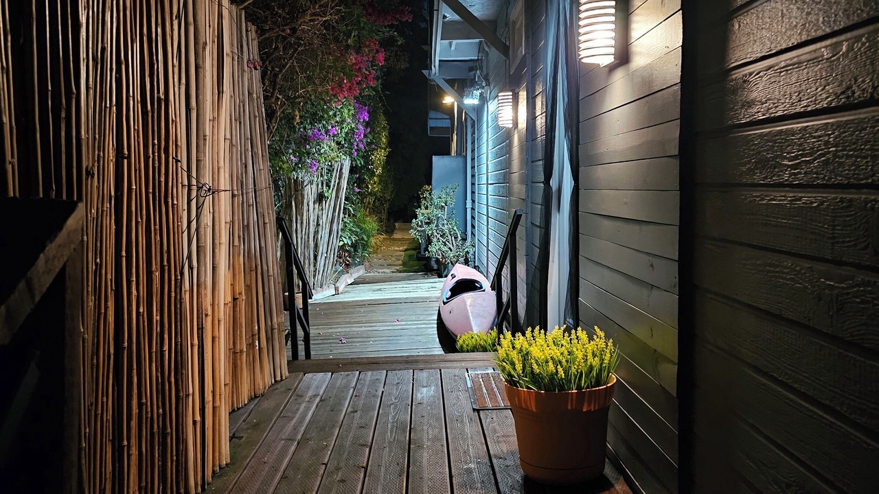 Photo of Patio Balcony in Los Feliz
