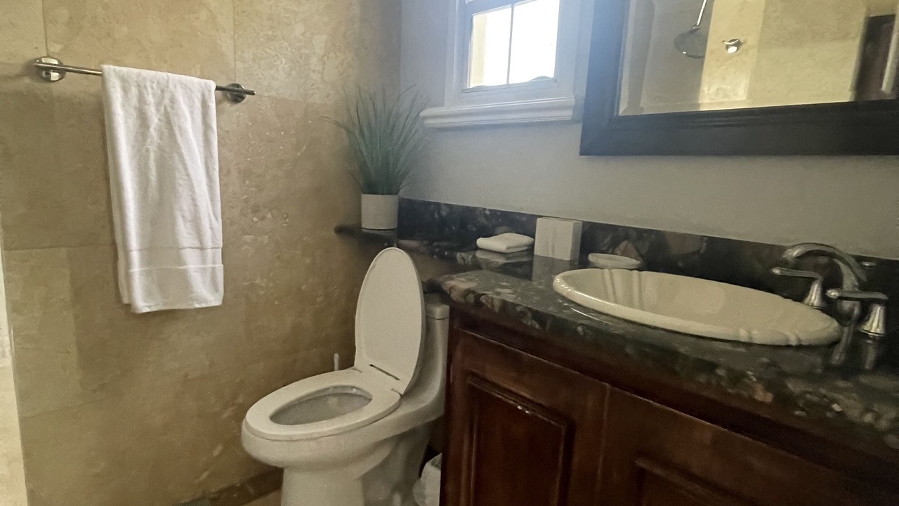Photo of Bathroom in Egypt Lake-Leto