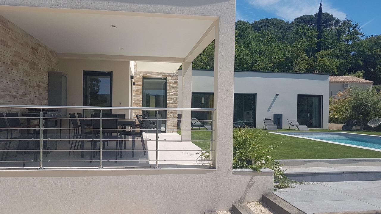 Photo of Outdoor in Saint-Julien-de-Peyrolas