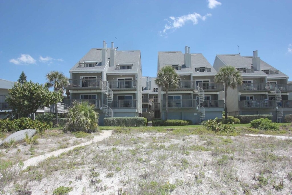 Photo of Buildings in Indian Shores