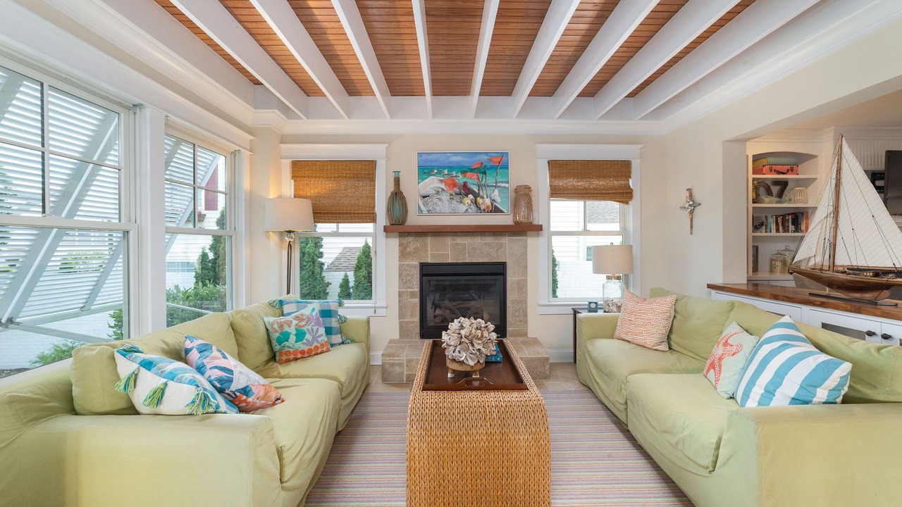 Photo of Livingroom in Northeast Virginia Beach