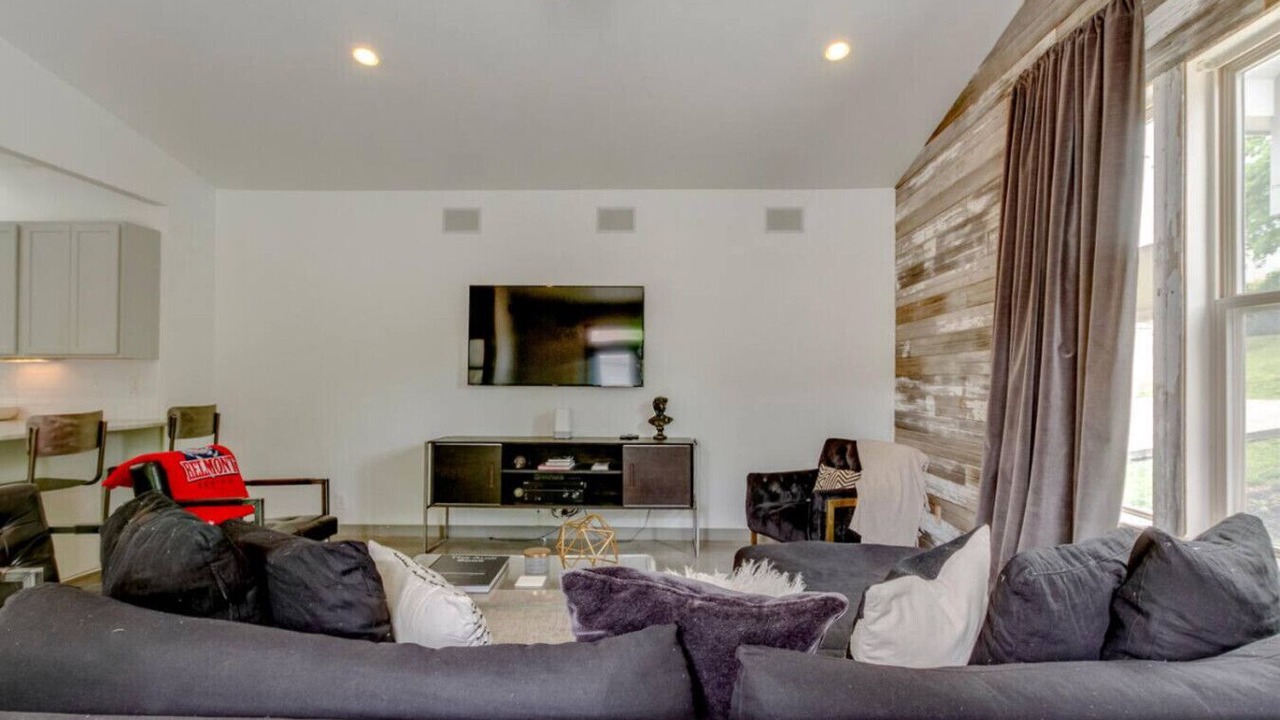 Photo of Livingroom in South Nashville