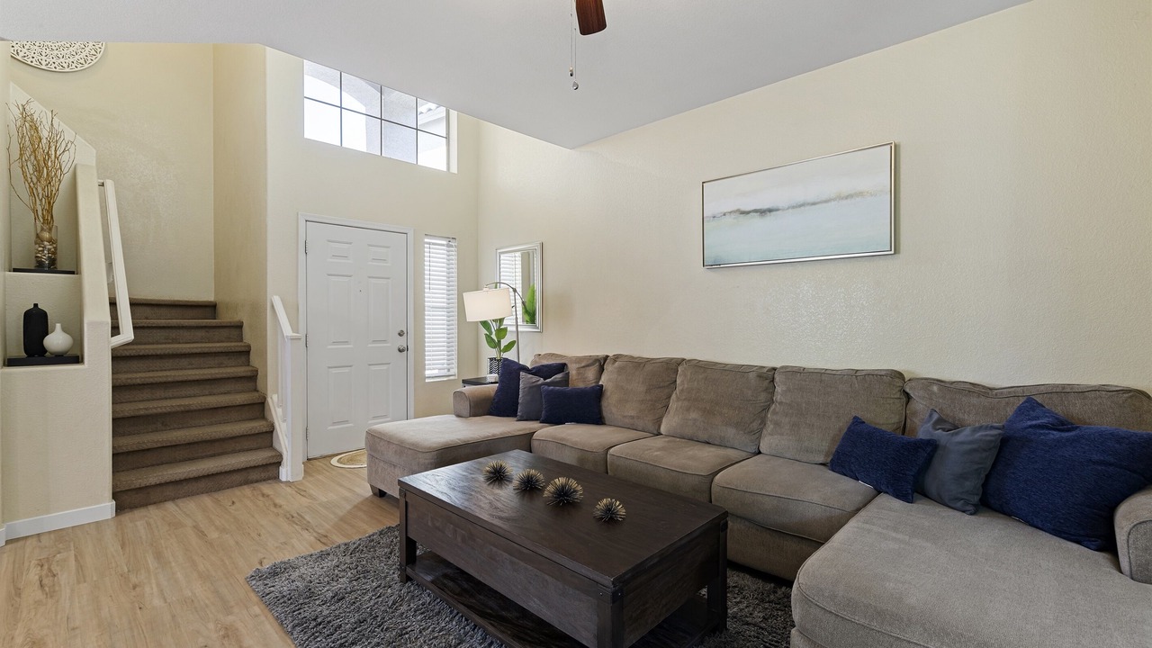 Photo of Livingroom in Lehi