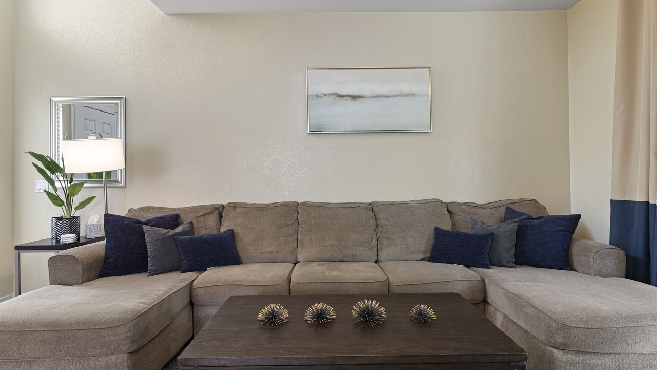 Photo of Livingroom in Lehi