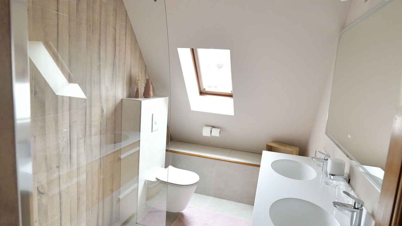 Photo of Bathroom in Cleebourg