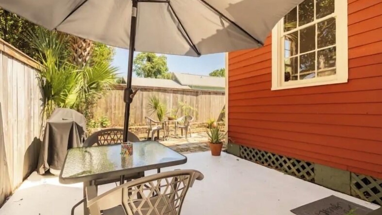 Photo of Outdoor in Old East Hill