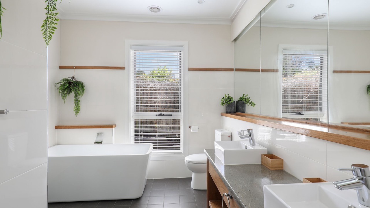 Photo of Bathroom in Katoomba