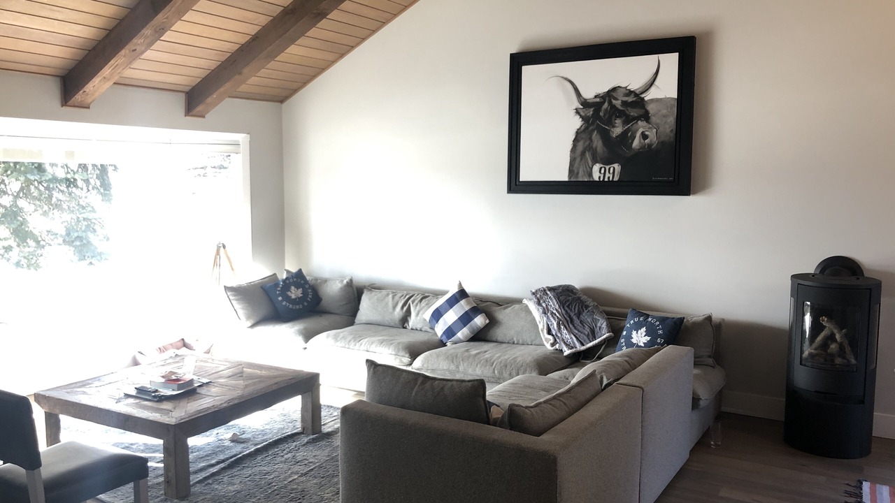 Photo of Livingroom in Parkland