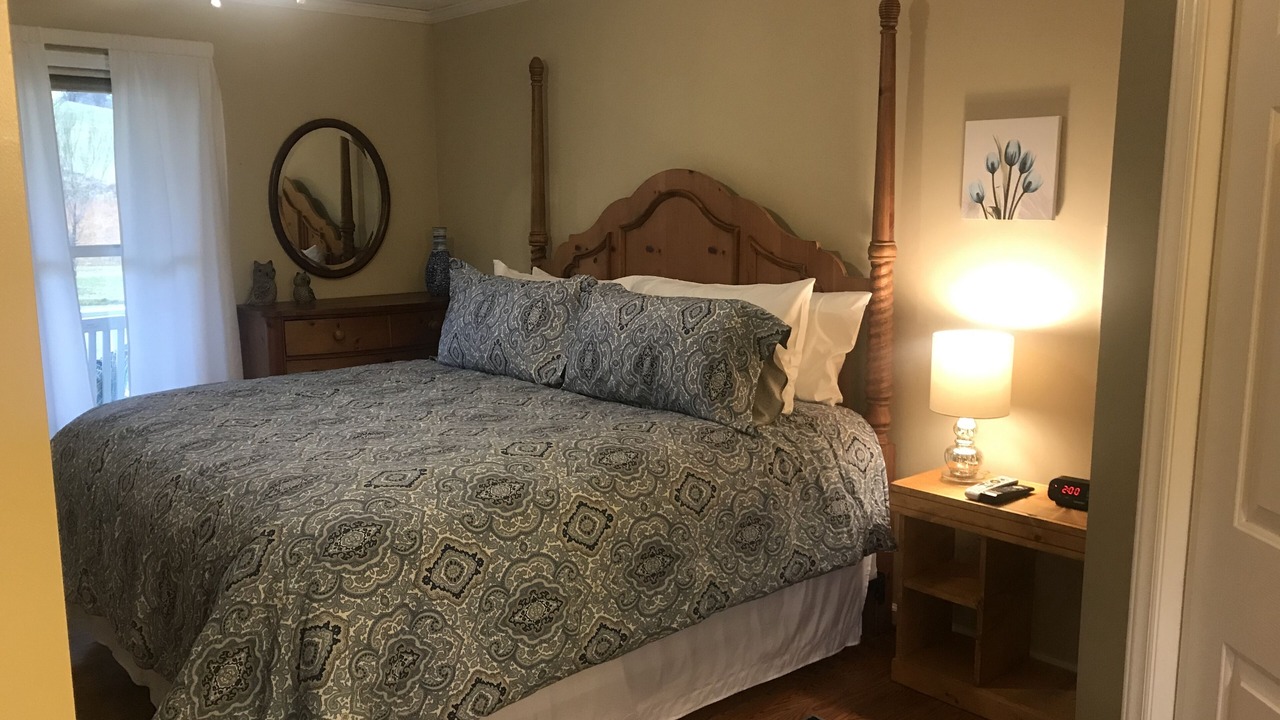 Photo of Bedroom in Piper Gap