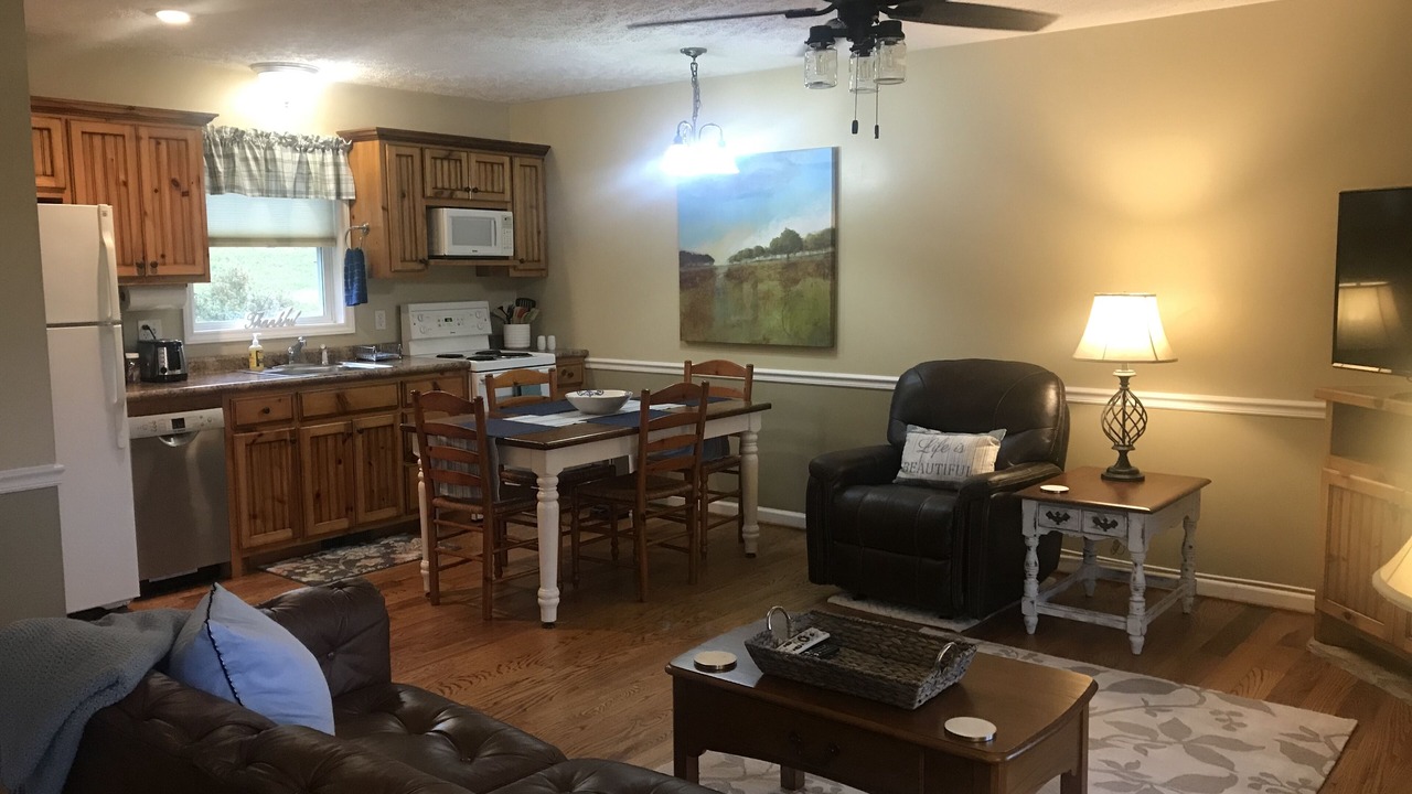 Photo of Livingroom in Piper Gap