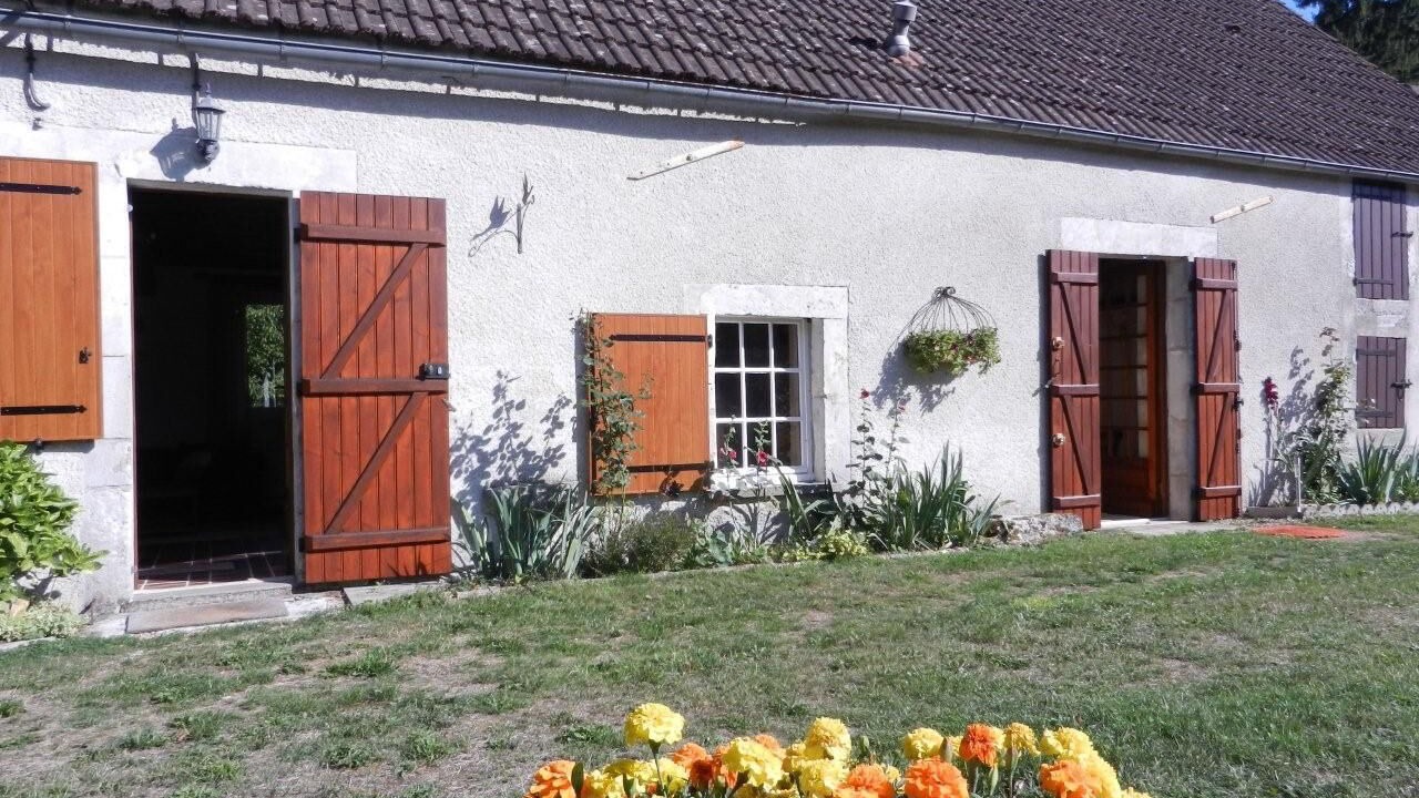 Photo of Outdoor in Druyes-les-Belles-Fontaines