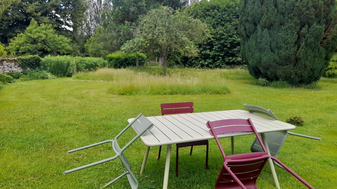 Photo of Outdoor in Druyes-les-Belles-Fontaines