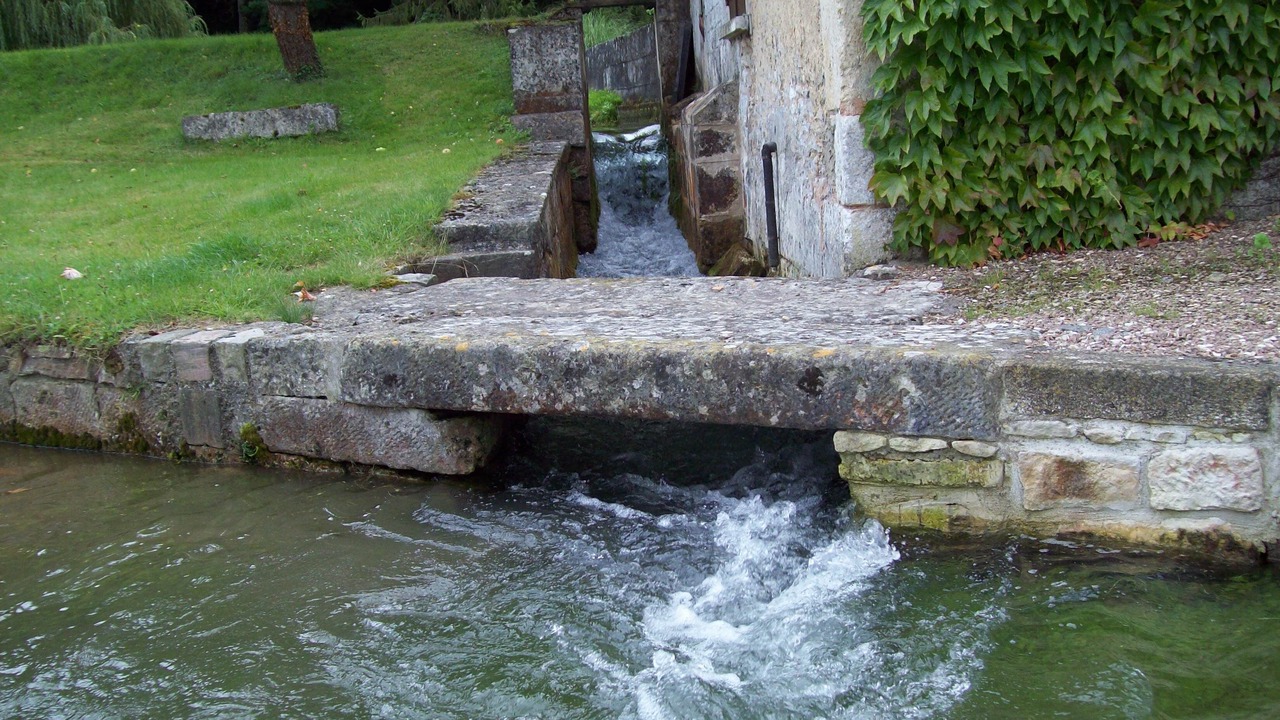 Photo of Outdoor in Druyes-les-Belles-Fontaines