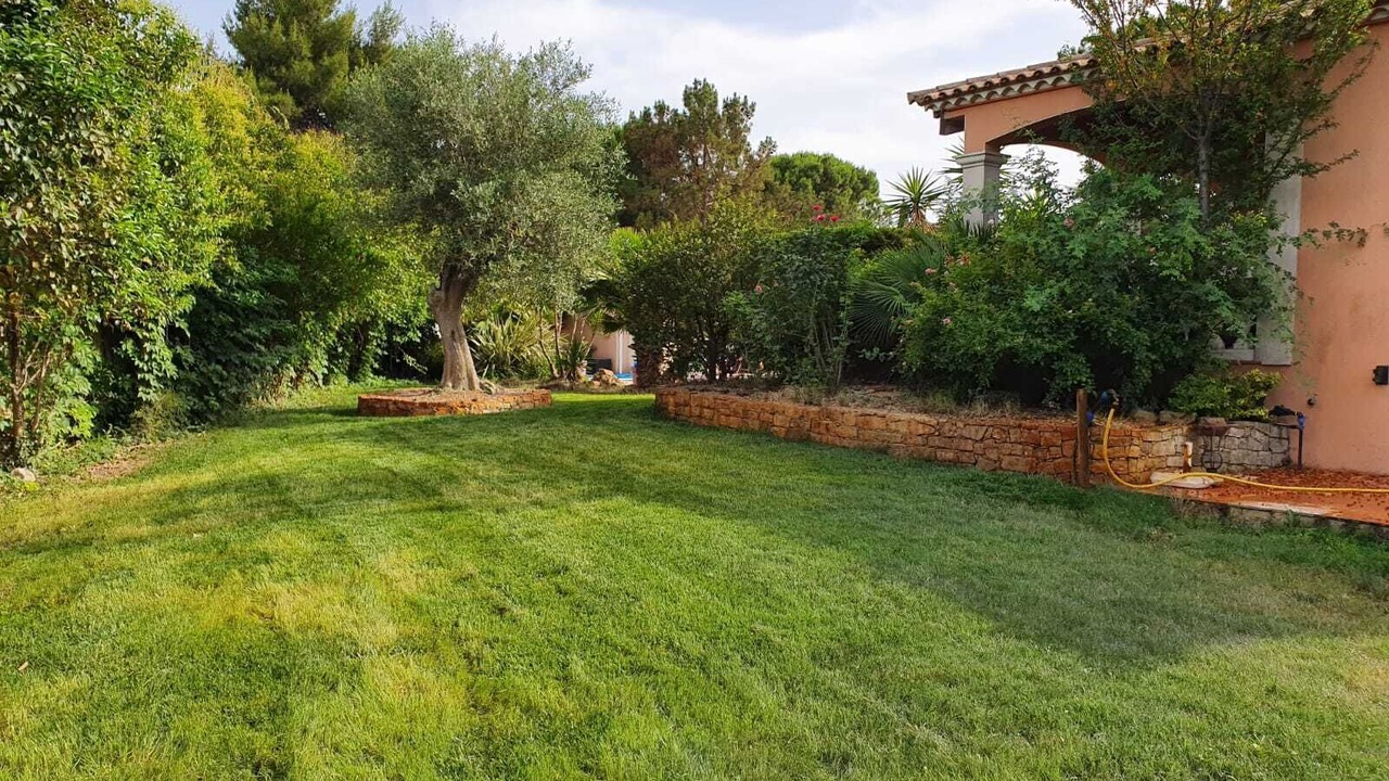 Photo of Outdoor in Paulhan