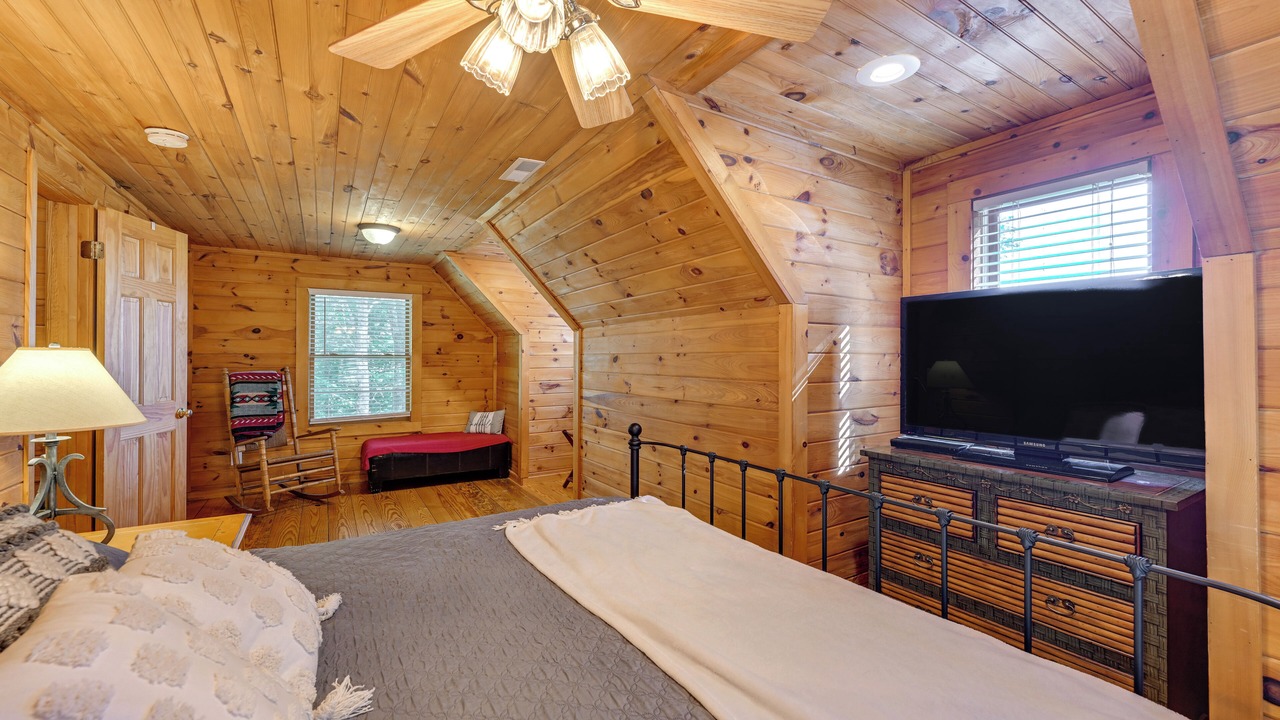Photo of Bedroom in Bryson City
