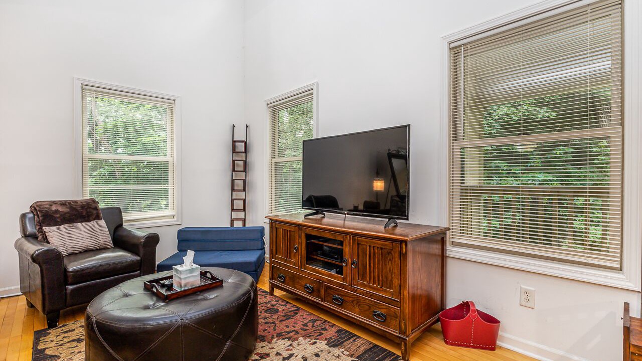 Photo of Livingroom in Galena
