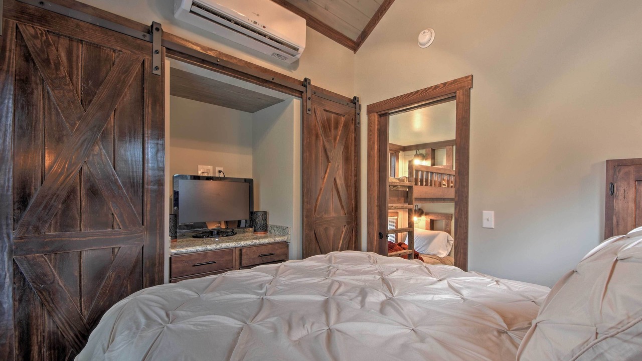 Photo of Bedroom in Morganton