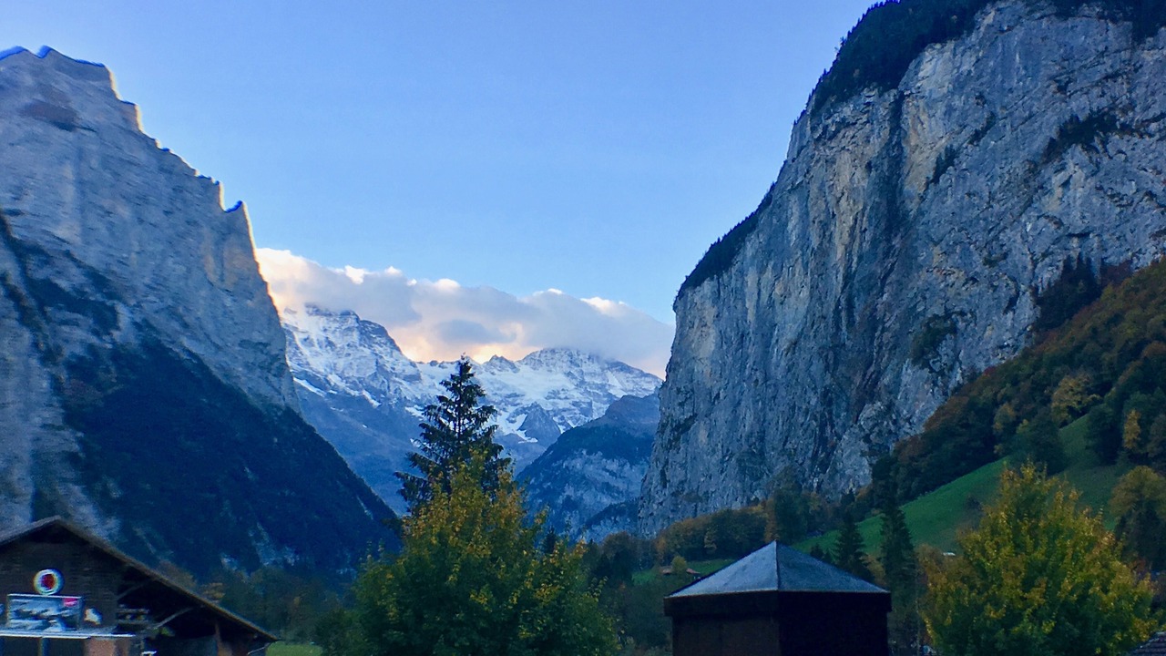 Photo of Patio Balcony in Lauterbrunnen