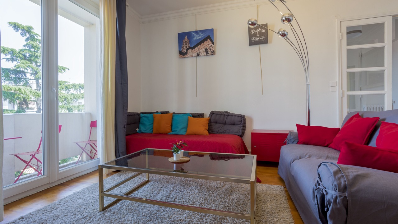 Photo of Livingroom in Arnaud Bernard