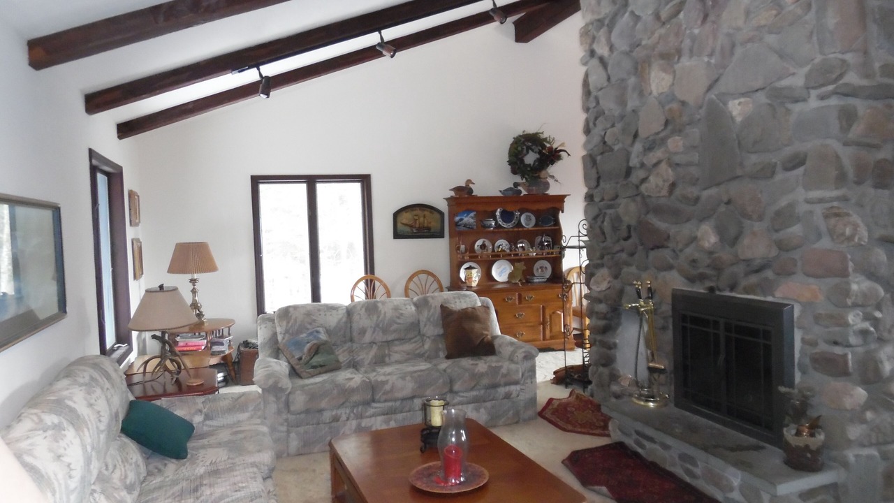 Photo of Livingroom in Hensonville